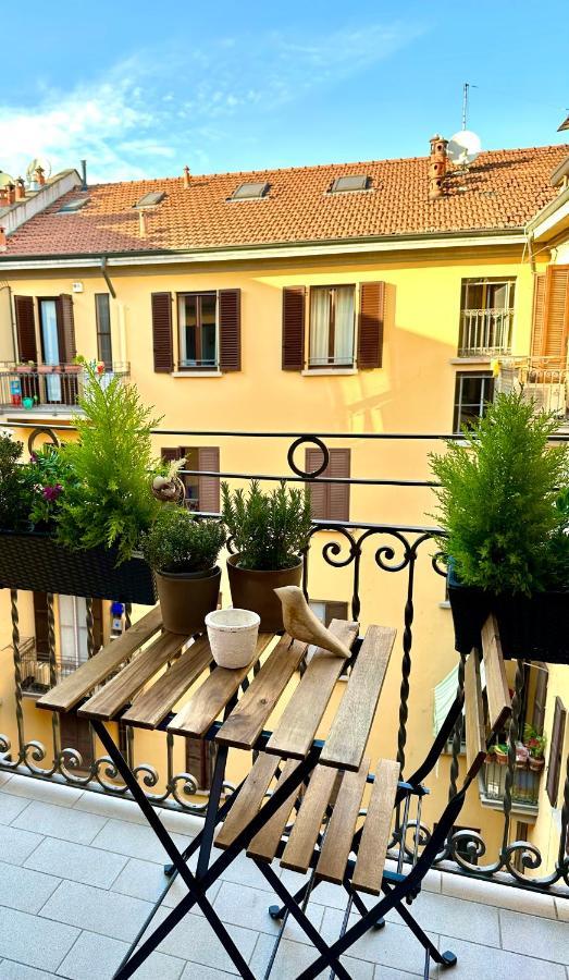 Lily Pads -Elegant Apartment- In The City Center Milán Exterior foto